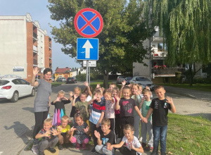 Bezpieczny przedszkolak na ulicy - wycieczka grupy VI