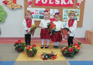 "Jesteśmy Polką i Polakiem..." - Święto Niepodległości w grupie IX