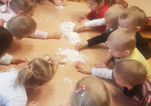 Co można robić zimą? Zajęcia sensoryczne w grupie II