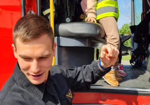 Chcę zostać strażakiem ? … wycieczka grupy X do Jednostki Ratowniczo - Gaśniczej nr 2 w Koninie