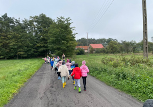 "Z naturą za pan brat..." czyli świętujemy Dzień Chłopca w "ŻArtowni"- gr. XI i XII