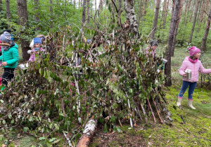 "Z naturą za pan brat..." czyli świętujemy Dzień Chłopca w "ŻArtowni"- gr. XI i XII