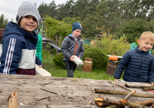 "Z naturą za pan brat..." czyli świętujemy Dzień Chłopca w "ŻArtowni"- gr. XI i XII