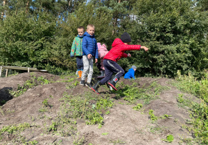 "Z naturą za pan brat..." czyli świętujemy Dzień Chłopca w "ŻArtowni"- gr. XI i XII
