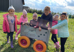 "Z naturą za pan brat..." czyli świętujemy Dzień Chłopca w "ŻArtowni"- gr. XI i XII