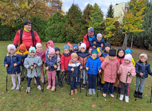"Idziemy... bo to świetna zabawa" - Nordic Walking w grupie IX