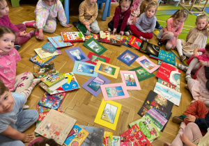 Międzynarodowy Dzień Książki dla Dzieci w grupie II