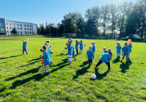 „Każdy może być Olimpijczykiem” – Dzień Przedszkolaka na sportowo w grupie XI i XII