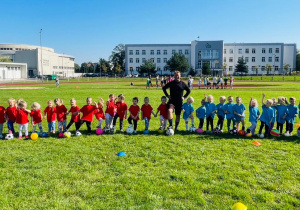 „Każdy może być Olimpijczykiem” – Dzień Przedszkolaka na sportowo w grupie XI i XII