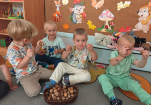 „Zmysłami poznajemy jesień"- projekt edukacyjny w gr. I