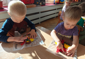 „Zmysłami poznajemy jesień"- projekt edukacyjny w gr. I