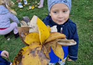 Małe smyki z grupy X w świecie przyrodniczej sensoryki – projekt edukacyjny cz. I JESIEŃ.