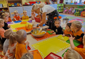 Małe smyki z grupy X w świecie przyrodniczej sensoryki – projekt edukacyjny cz. I JESIEŃ.