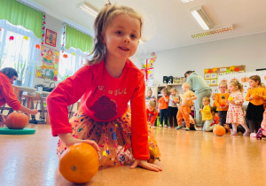 "Dyniowy zawrót głowy..."- czyli Dzień Dyni i zajęcia koleżeńskie w gr. XI i XII