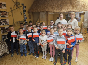 Patriotyczne zajęcia listopadowe – ,,Co i jak świętujemy w listopadzie?"