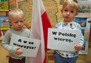 „Bo ja jestem Polak mały" - zajęcia patriotyczne grupy I w przedszkolnym Mini Muzeum „Na szlaku historii"