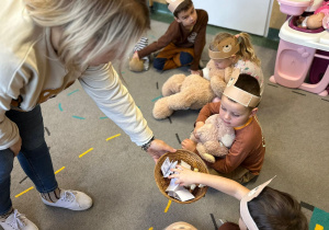 Światowy Dzień Pluszowego Misia w grupie II