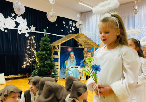 „Nieśmy dobrą nowinę..”- jasełka bożonarodzeniowe w grupie VI