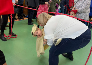 Karnawałowo z BABCIĄ I DZIADKIEM – w grupie X