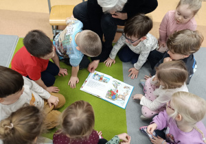 Projekt edukacyjno-czytelniczy „Poczytaj mi Babciu! Poczytaj mi Dziadku!” w grupie XII