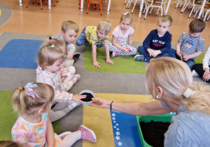 Małe smyki z grupy X w świecie przyrodniczej sensoryki – projekt edukacyjny cz. III .... WIOSNA