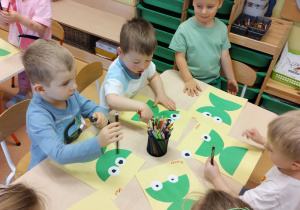 Małe smyki z grupy X w świecie przyrodniczej sensoryki – projekt edukacyjny cz. III .... WIOSNA