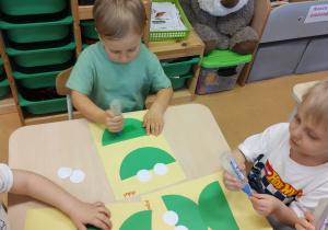 Małe smyki z grupy X w świecie przyrodniczej sensoryki – projekt edukacyjny cz. III .... WIOSNA