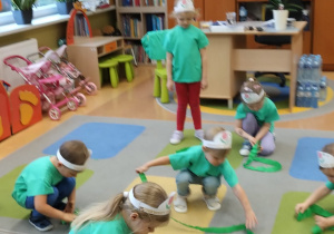 Małe smyki z grupy X w świecie przyrodniczej sensoryki – projekt edukacyjny cz. III .... WIOSNA
