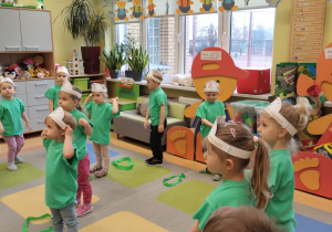 Małe smyki z grupy X w świecie przyrodniczej sensoryki – projekt edukacyjny cz. III .... WIOSNA