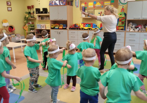 Małe smyki z grupy X w świecie przyrodniczej sensoryki – projekt edukacyjny cz. III .... WIOSNA