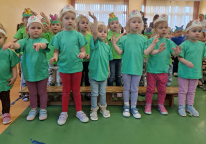 Małe smyki z grupy X w świecie przyrodniczej sensoryki – projekt edukacyjny cz. III .... WIOSNA