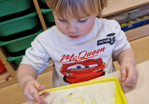 Małe smyki z grupy X w świecie przyrodniczej sensoryki – projekt edukacyjny cz. III .... WIOSNA
