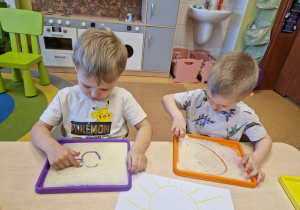 Małe smyki z grupy X w świecie przyrodniczej sensoryki – projekt edukacyjny cz. III .... WIOSNA