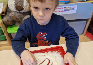 Małe smyki z grupy X w świecie przyrodniczej sensoryki – projekt edukacyjny cz. III .... WIOSNA