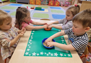 Małe smyki z grupy X w świecie przyrodniczej sensoryki – projekt edukacyjny cz. III .... WIOSNA