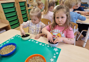 Małe smyki z grupy X w świecie przyrodniczej sensoryki – projekt edukacyjny cz. III .... WIOSNA