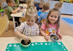 Małe smyki z grupy X w świecie przyrodniczej sensoryki – projekt edukacyjny cz. III .... WIOSNA
