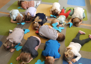 Małe smyki z grupy X w świecie przyrodniczej sensoryki – projekt edukacyjny cz. III .... WIOSNA