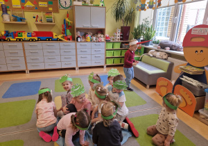 Małe smyki z grupy X w świecie przyrodniczej sensoryki – projekt edukacyjny cz. III .... WIOSNA