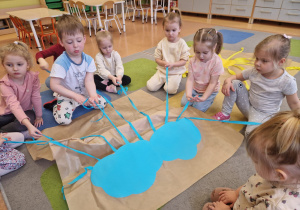 Małe smyki z grupy X w świecie przyrodniczej sensoryki – projekt edukacyjny cz. III .... WIOSNA