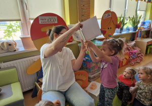 Wierszyki łamiące języki – spotkanie z LOGOPEGĄ w grupie X