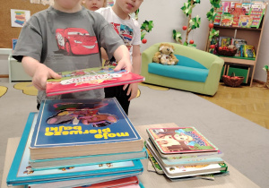 „KSIĄŻKA- MÓJ PRZYJACIEL”- projekt edukacyjno-czytelniczy w grupie I
