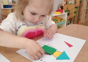 „KSIĄŻKA- MÓJ PRZYJACIEL”- projekt edukacyjno-czytelniczy w grupie I