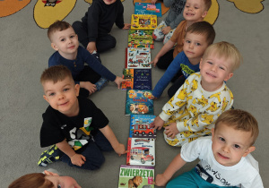 „KSIĄŻKA- MÓJ PRZYJACIEL”- projekt edukacyjno-czytelniczy w grupie I