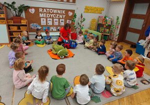 „Na ratunek Żabci!”- czyli spotkanie z Ratownikiem Medycznym w grupie I