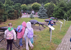 Wycieczka z okazji Dnia Dziecka do Parku Kreatywnej Zabawy "Deli Park" w Trzebawiu - grupa IX
