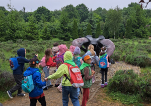 Wycieczka z okazji Dnia Dziecka do Parku Kreatywnej Zabawy "Deli Park" w Trzebawiu - grupa IX