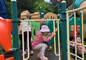 Wycieczka z okazji Dnia Dziecka do Parku Kreatywnej Zabawy "Deli Park" w Trzebawiu - grupa IX