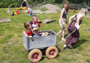 Rodzinny Dzień Dziecka w ŻArtowni Zbiersk – grupa IV