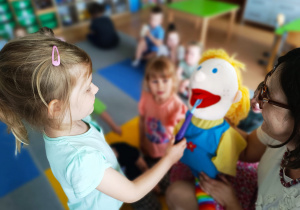 "Słowa mają moc!"- spotkanie z logopedą w ramach preorientacji zawodowej w gr. XII